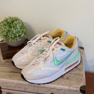 Nike Dawn Air Max (White & Mint Foam)